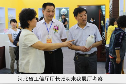 男生的鸡鸡插入女生的鸡鸡视频省工信厅厅长来我厅考察